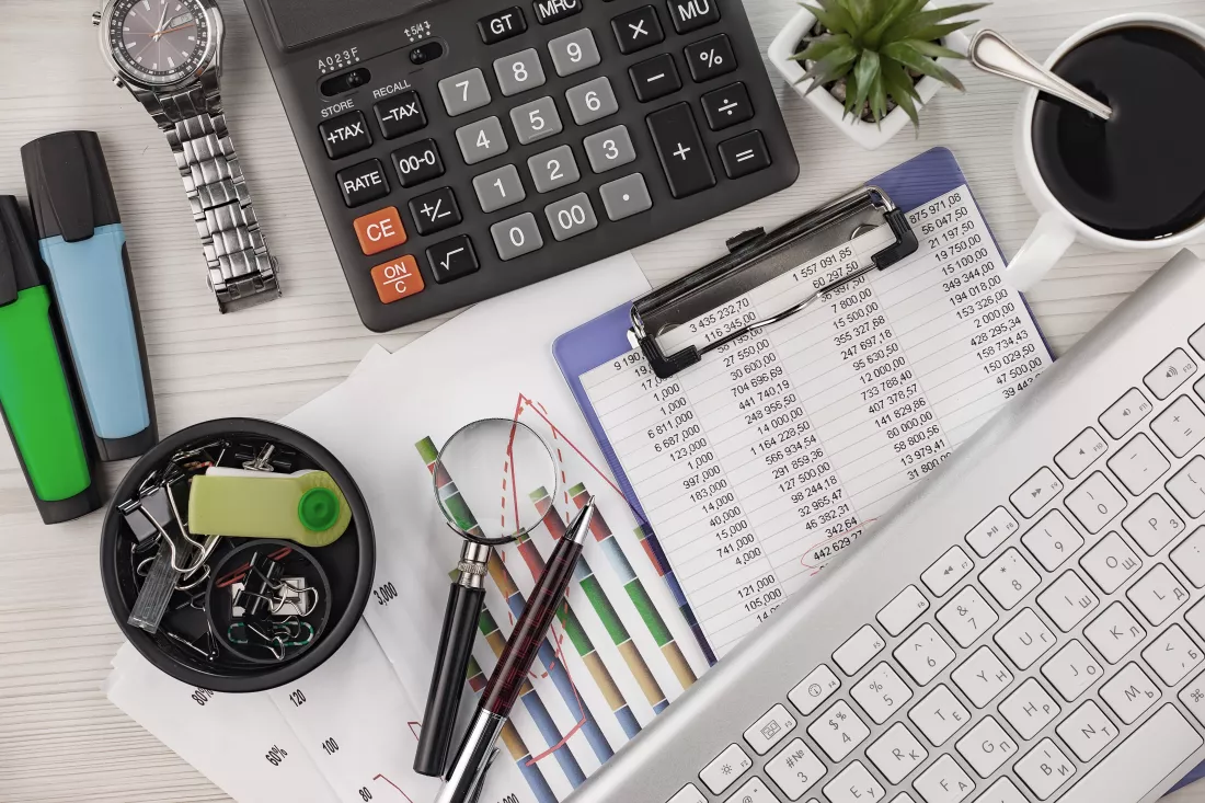 office-accessories-business-management(1)